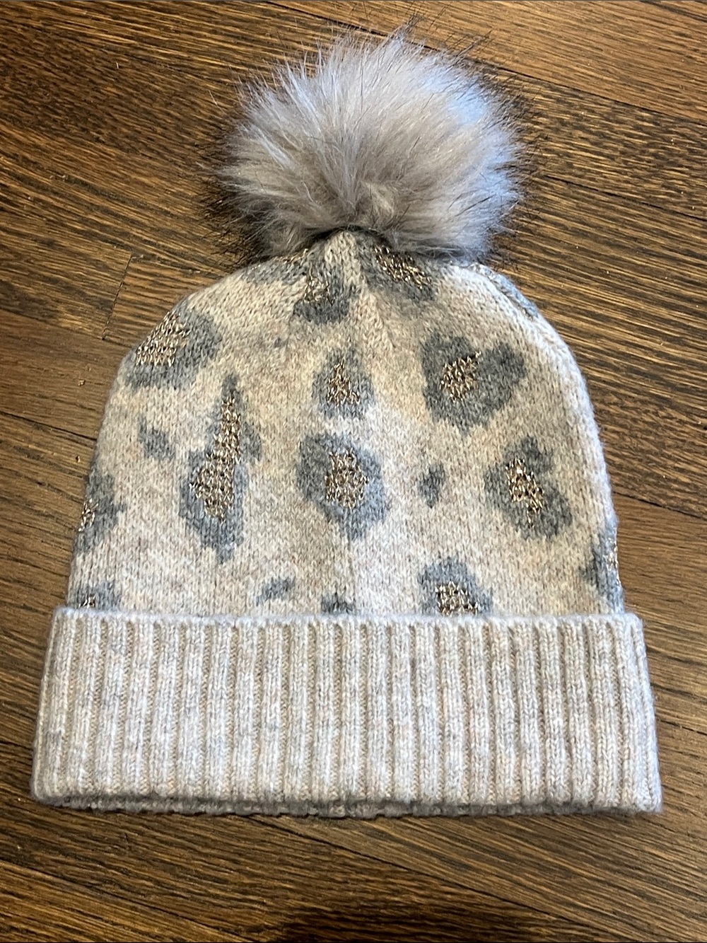 Leopard Knit Pom Beanie - Light Gray